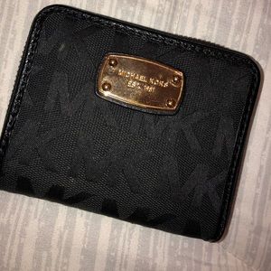 SOLD Michael Kors wallet